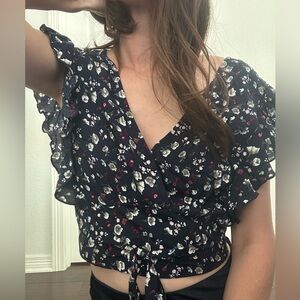 Ruffle Sleeve Crop Top Navy with Flowers, touched back waist band Umgee Size S